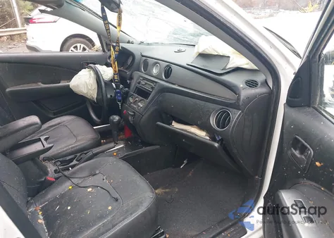 2004 Mitsubishi Outlander Xls z USA, uszkodzony, nr VIN JA4LZ41FX4U000643